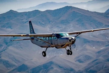 சுற்றி வளைத்த தாலிபான்கள்... தப்புவதற்காக ஆப்கன் விமானப்படை விமானிகள் எடுத்த முடிவு