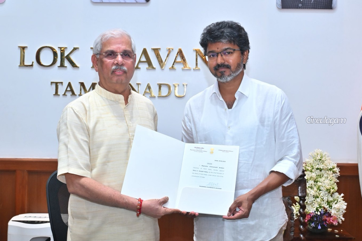 ஜோசப் விஜய் என்னும் நான்.. நாளை பதவிஏற்பு விழா எத்தனை மணிக்கு பாருங்க! கொண்டாட்டத்தில் ரசிகர்கள் | Vijay To Take Oath As Cm Tomorrow At 3 15Pm