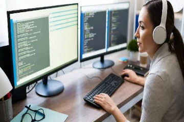 கணினி கீபோர்டில் இந்த 2 கோடுகள் ஏன் இருக்கு தெரியுமா?