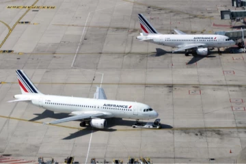 குறுகிய தூர விமான சேவைகளுக்கு பிரான்ஸ் தடை: ரயில் பயணத்தை ஊக்குவிக்க திட்டம்