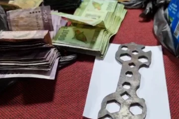 புதுக்குடியிருப்பில் இருவர் கைது