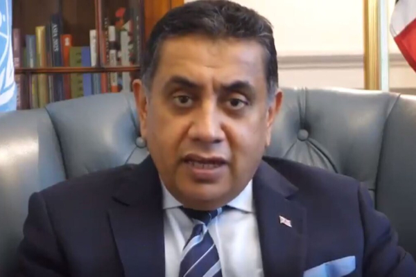 பல அழுத்தங்களுக்கு மத்தியில் சிறிலங்காவிற்கு விஜயம் செய்துள்ள பிரித்தானிய அமைச்சர்! - ஐபிசி தமிழ்