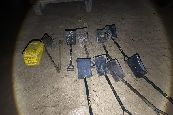 காவல்துறைக்கு கிடைத்த இரகசிய தகவல் : யாழ்ப்பாணத்தில் மூவர் கைது | Three Arrested In Jaffna