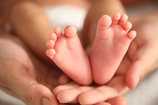 இலங்கையிலிருந்து வெளிநாட்டுக்கு கடத்தப்படும் சிசுக்கள்; வெளியான அதிர்ச்சித் தகவல்! | Children Trafficked From Sri Lanka Abroad