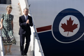 கனடிய பிரதமர் மார்க் கார்னி அவுஸ்திரேலியாவிற்கு விஜயம்