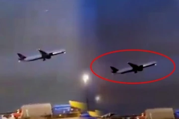 கனடாவிலிருந்து சென்ற விமானம் திடீரென தீப்பிடித்ததால் பரபரப்பு