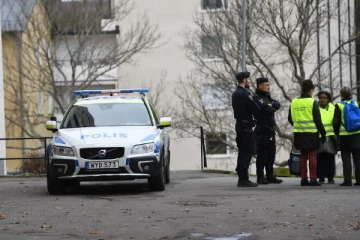 சுவீடனில் 13 வயது சிறுவன் துப்பாக்கிச் சூடு