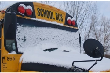 ஒன்றாரியோவில் பாடசாலை பேருந்துகள் ரத்து!