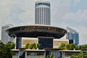 சிங்கப்பூரில் மோசடி வழக்கில் சிக்கிய இந்திய பெண்! நீதிமன்றம் பிறப்பித்துள்ள உத்தரவு