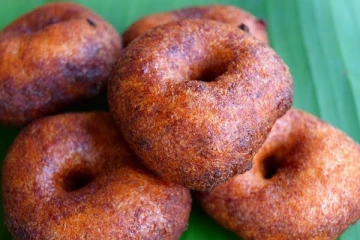 Sweet Ulundhu vadai: உடல் வலுவிற்கு சத்தான இனிப்பு உளுந்து வடை: ரெசிபி இதோ