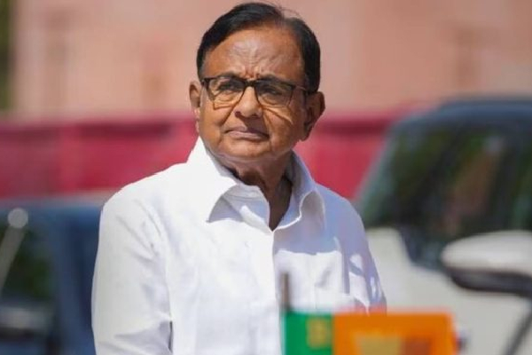 2000 நோட்டு என்ற முட்டாள்தனமான முடிவை திரும்பப் பெற்றதில் மகிழ்ச்சி : ப.சிதம்பரம் | Happy To Get Back 2000 Note P Chidambaram