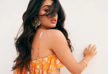 ஹாட் உடையில் க்ரித்தி ஷெட்டியின் போட்டோஷூட்