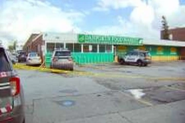 றொரன்டோ சுப்பர் மார்க்கட்டில் கத்தி குத்து; சந்தேக நபர் கைது