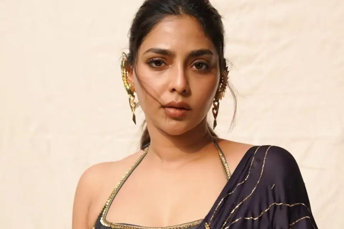 பெண்ணின் ஆடையில் மட்டும்தான் கலாச்சாரம் இருக்கிறதா? விமர்சனங்களுக்கு பதிலடி கொடுத்த நடிகை ஐஸ்வர்யா லட்சுமி | Aishwarya Lekshmi Dress Controversy