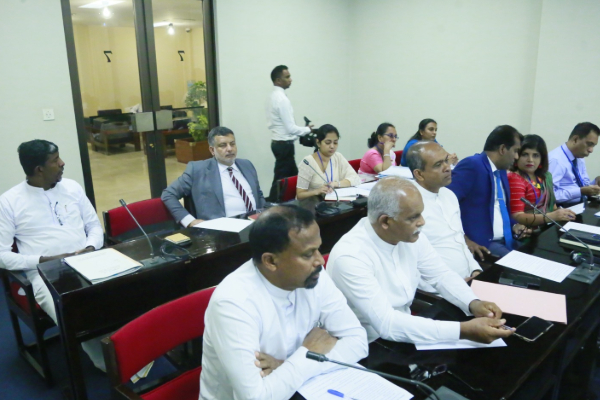 அனைத்து பிரதேச செயலாளர்களும் கொழும்புக்கு | All District Secretaries To Colombo அனைத்து பிரதேச செயலாளர்களும் கொழும்புக்கு | All District Secretaries To Colombo