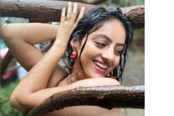 புயல் பாதிப்புக்கு மத்தியில் நடனமாடிய இளம்  நடிகை!  தீயாய் பரவும் சர்ச்சை புகைப்படம்... கடுப்பில் நெட்டிசன்கள் | Deepika Singh Gets Trolled For Dancing In Front