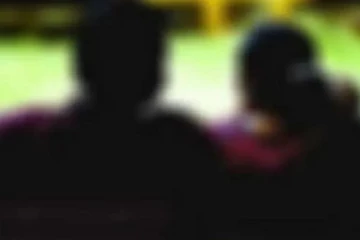 தனிமையில் இருந்த கள்ளக்காதல் ஜோடி; நேரில் பார்த்த சிறுவன் - இறுதியில் நேர்ந்த விபரீதம்!