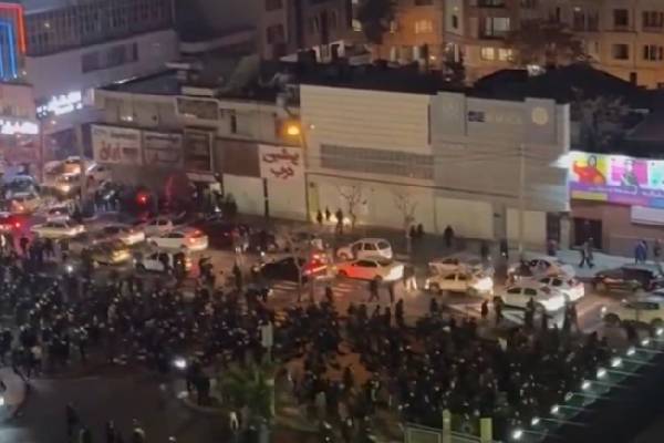 அரசுக்கு எதிரான போராட்டம்... ஈரானில் கொல்லப்பட்டவர்கள் எண்ணிக்கை 2,000 | Iran Protests 2000 Killed அரசுக்கு எதிரான போராட்டம்... ஈரானில் கொல்லப்பட்டவர்கள் எண்ணிக்கை 2,000 | Iran Protests 2000 Killed