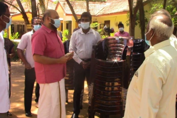 இவர்கள் மண் மாபியாக்களை இயக்குவதை தவிர மட்டக்களப்பிற்கு என்ன சேவை செய்துள்ளனர்?