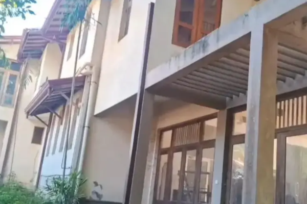 රාජසන්තක වූ ගෝඨාගේ කතරගම ගෙදර වාරිමාර්ග දෙපාර්තමේන්තුවට | Gota S Seized Kataragama Land To Irrigation