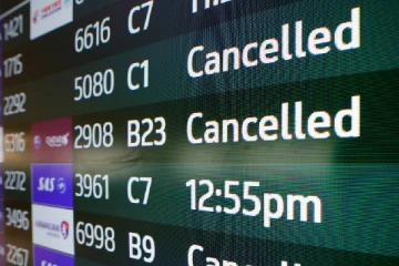 இரண்டாவது நாளில் 1500 விமானங்கள் ரத்து... இன்னும் அதிகரிக்க வாய்ப்பு