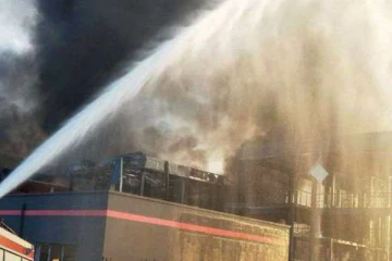 ரஷ்யாவின் தொடர் தாக்குதல்: சுமிநகர் இரசாயன ஆலையிலிருந்து கசியும் அமோனியம் வாயு - செய்திகளின் தொகுப்பு