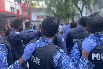 சட்டவிரோத நடவடிக்கைகளில் ஈடுபட்ட 25 இலங்கையர்கள் நாடுகடத்தல்