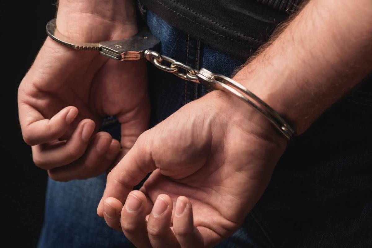 மலேசியாவில் இலங்கை நபர் வலையில் சிக்கிய பெண்..! 7 இலங்கையர்கள் அதிரடி கைது | 7 Sri Lankans Human Trafficker Arrest Malaysia மலேசியாவில் இலங்கை நபர் வலையில் சிக்கிய பெண்..! 7 இலங்கையர்கள் அதிரடி கைது | 7 Sri Lankans Human Trafficker Arrest Malaysia