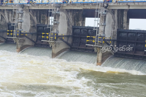 இரணைமடுக்குளத்தின் ஆறு வான்கதவுகள் திறப்பு | Six Sluice Gates Of Irana Madukkulam Opened இரணைமடுக்குளத்தின் ஆறு வான்கதவுகள் திறப்பு | Six Sluice Gates Of Irana Madukkulam Opened