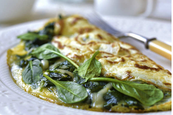 நொடியில் ருசிக்க பசலைக்கீரை ஆம்லெட்... சுடச் சுட 5 நிமிடத்தில் தயாரிக்கலாம்! | Spinach Omelette Recipe