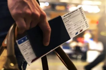 நாட்டை விட்டு இரகசியமாக தப்பிச்செல்ல திட்டமிட்டுள்ள பலம் வாய்ந்த அரசியல்வாதிகள்