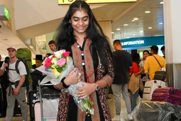 இலங்கை பெண்ணிற்கு லண்டனில் குவியும் பாராட்டுக்கள்