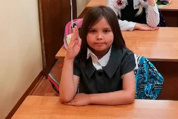 ஆசை வார்த்தை கூறி அழைத்துச் சென்று... மாணவிக்கு பெண் ஆசிரியரால் ஏற்பட்ட கொடூரம்