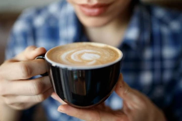 காபி(Coffee) குடிக்கக்கூடாது என ஏன் சொல்கிறார்கள் தெரியுமா?