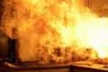 කර්මාන්ත ශාලාවක පිපිරීමක් - 06ක් ජිවිතක්ෂයට.. (විදෙස්)