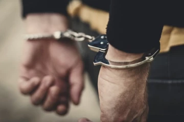 கனடாவுக்கு சடட்விரோதமாக செல்ல முயன்ற இலங்கையர்கள்!  அதிரடி கைது செய்த கடற்படையினர்