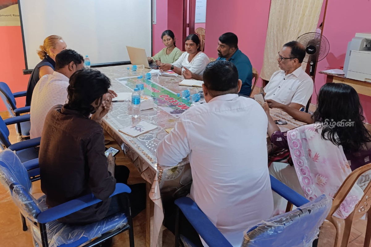 இலங்கைக்கான அமெரிக்க மனித உரிமைகள் அதிகாரிகள் மன்னாரில் ஆய்வு விஜயம் | Us Human Rights Officials In Sri Lanka
