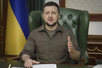 உடனடியாக போரை முடிவுக்கு கொண்டு வாருங்கள்  - உக்ரைன் ஜனாதிபதி கோரிக்கை