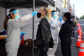 கனடாவில் தொடர்ந்து அதிகரிக்கும் கொரோனா தொற்றாளர்கள் எண்ணிக்கை!