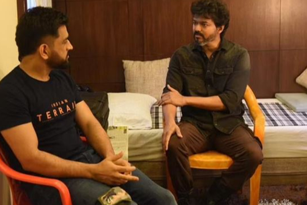 விஜய்-தோனி இணைந்து கலக்கும் அடுத்த படம் - குதூகலத்தில் ரசிகர்கள்! - தமிழ்நாடு