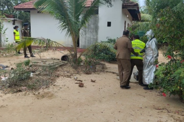 மனைவி வைத்தியசாலையில் - கணவன் வீட்டிலிருந்து சடலமாக மீட்பு