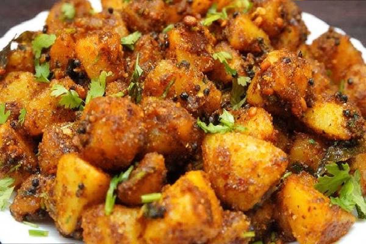 நாவூரும் சுவையில் உருளைக்கிழங்கு கார வறுவல்! இப்படி ஒரு முறை செய்து பாருங்க | Tasty Potalo Kara Varuval Recipe In Tamil நாவூரும் சுவையில் உருளைக்கிழங்கு கார வறுவல்! இப்படி ஒரு முறை செய்து பாருங்க | Tasty Potalo Kara Varuval Recipe In Tamil