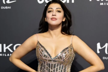 நிகழ்ச்சிக்கு செம கிளாமராக வந்த நடிகை பிரணிதா