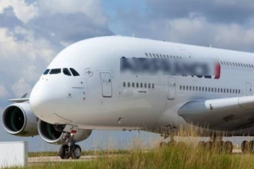 நைஜரில் வெடித்த இராணுவ கிளர்ச்சி: பிரான்ஸ் மக்களை அதிரடியாக வெளியேற்றும் அரசு!