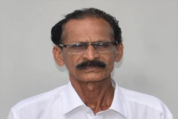 விவசாயிகள் தொடர்பில் அரசாங்கம் தனது நிலைப்பாட்டை மீள் பரிசீலனை செய்ய வேண்டும் -  சி.துரைநாயகம்