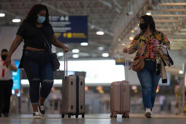 உலக நாடுகளை அச்சுறுத்தும் புதிய  ’ஒமிக்ரான்’ வகை கொரோனா - எல்லைகளை முடிய இஸ்ரேல் - தமிழ்நாடு