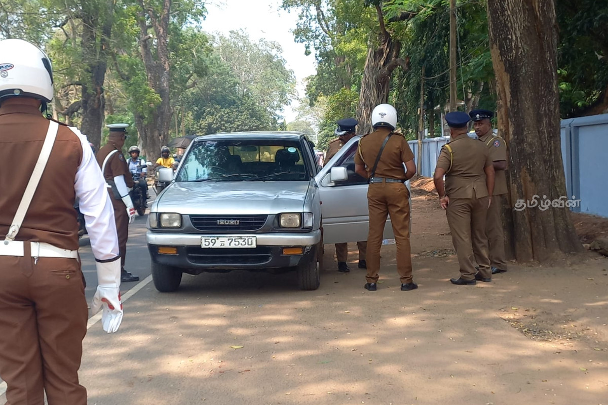 பிரதம நீதியரசர் வவுனியாவிற்கு விஜயம் : நீதிமன்ற செயற்பாடுகளையும் பார்வையிட்டார். | Chief Justice Visiting Vavauniya Fro Looking Court