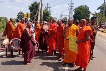 புத்தரா... பிக்குகளா... ஆக்கிரமிப்பின் வடிவம்