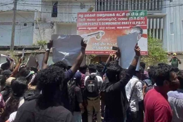 யாழில்   அமைச்சர் டக்ளஸுக்கு ஏற்பட்ட நிலை!