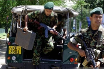 யாழில்   விசேட அதிரடிப்படையினால் ஆபத்தான ஆயுதங்களுடன் ஒருவர் கைது!